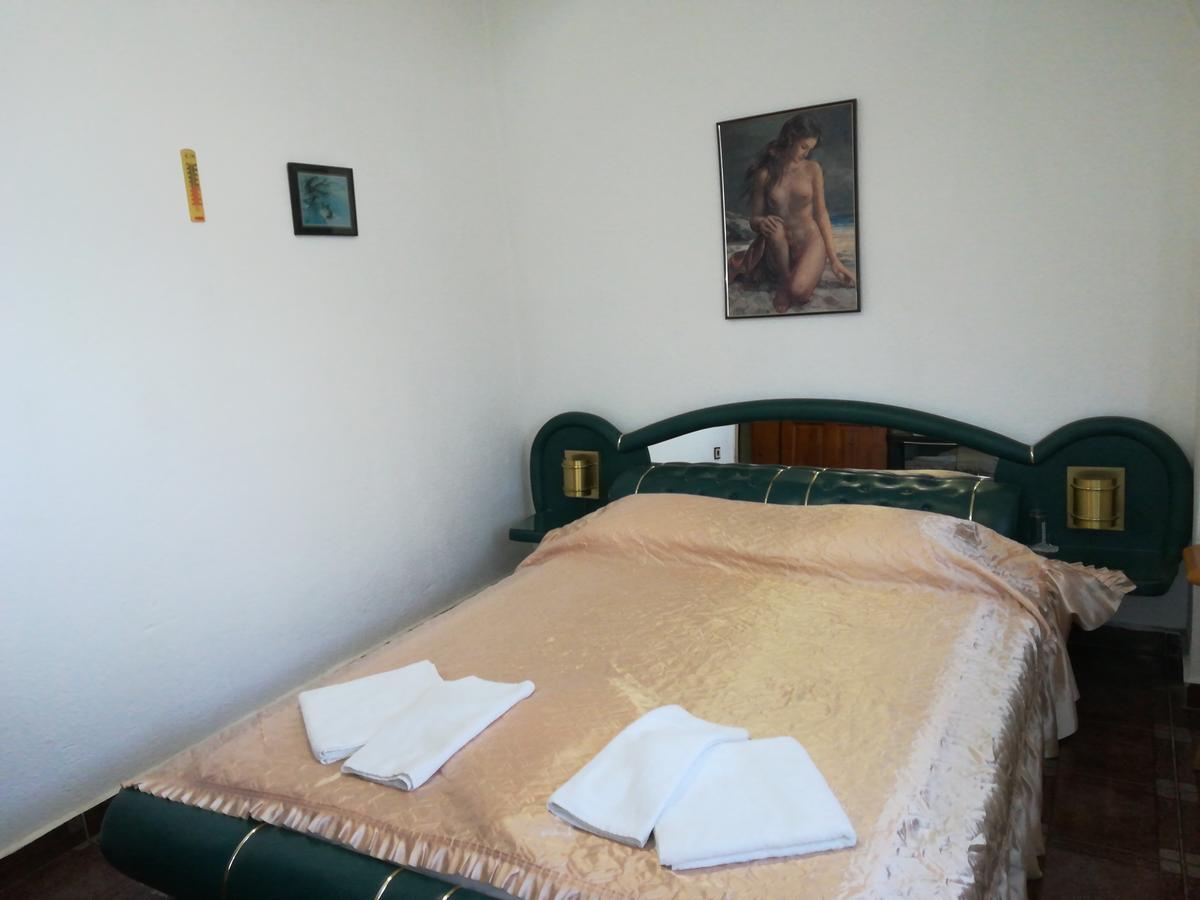 Family Hotel George Svilengrad ภายนอก รูปภาพ