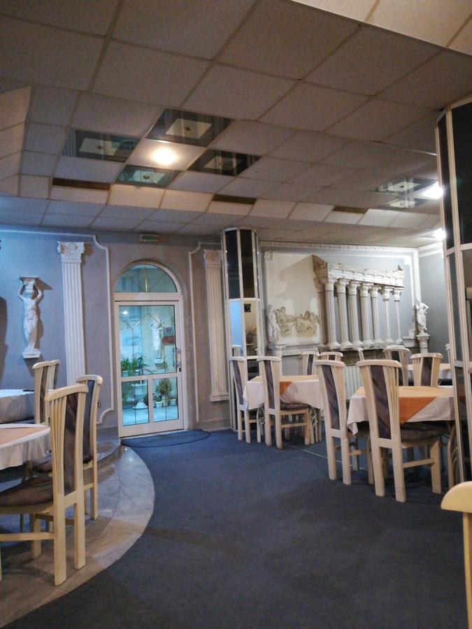 Family Hotel George Svilengrad ภายนอก รูปภาพ